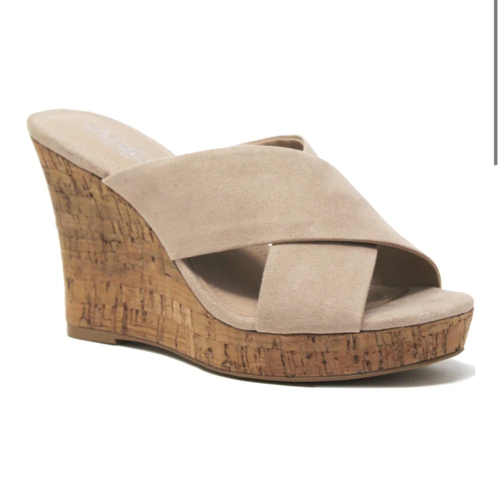 Charles by Charles David Latrice Wedge Sandals
